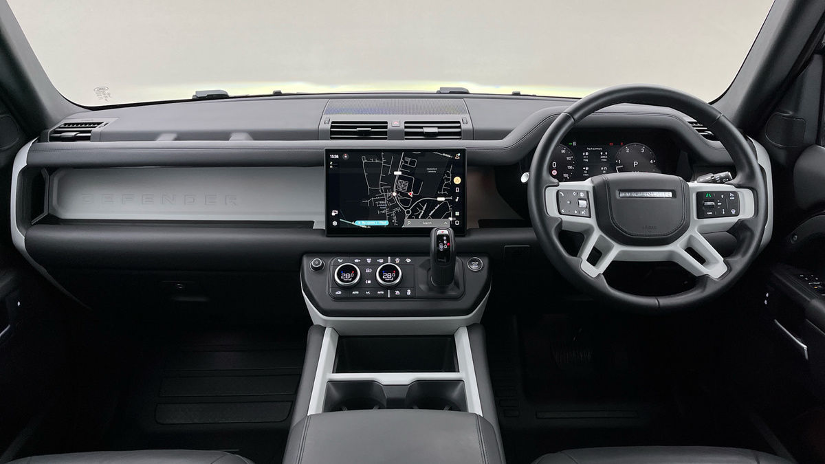 Land Rover Defender 90 Image 12