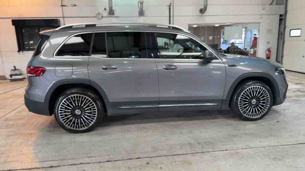 More views of Mercedes-Benz EQB