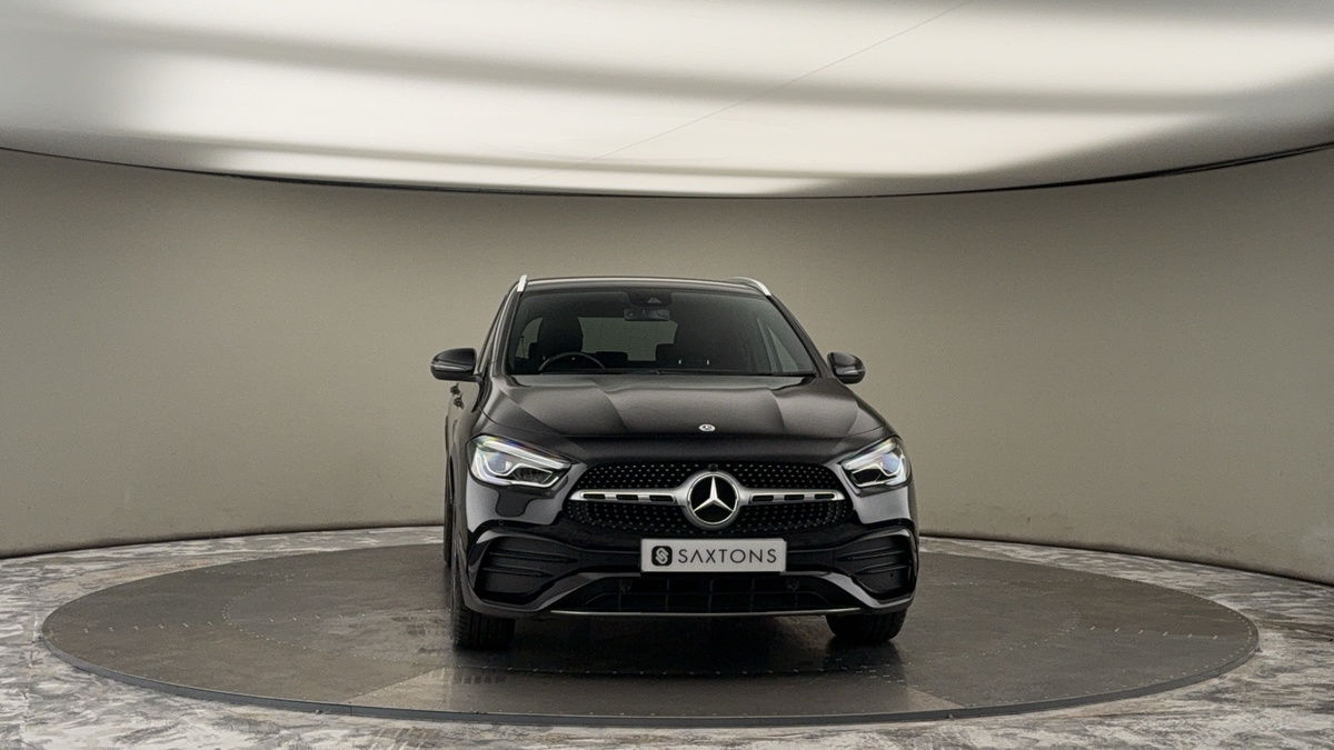 Mercedes-Benz GLA Image 22