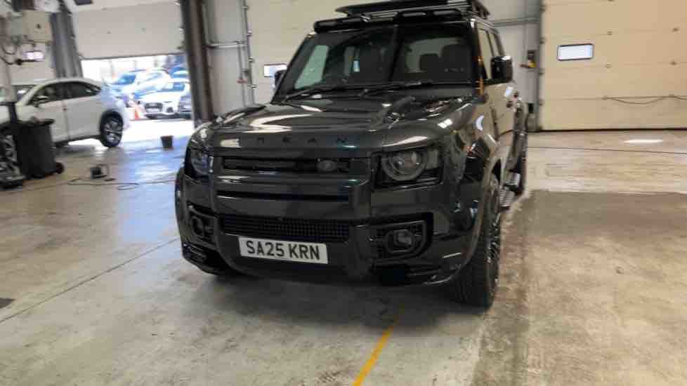 More views of Land Rover Defender 110