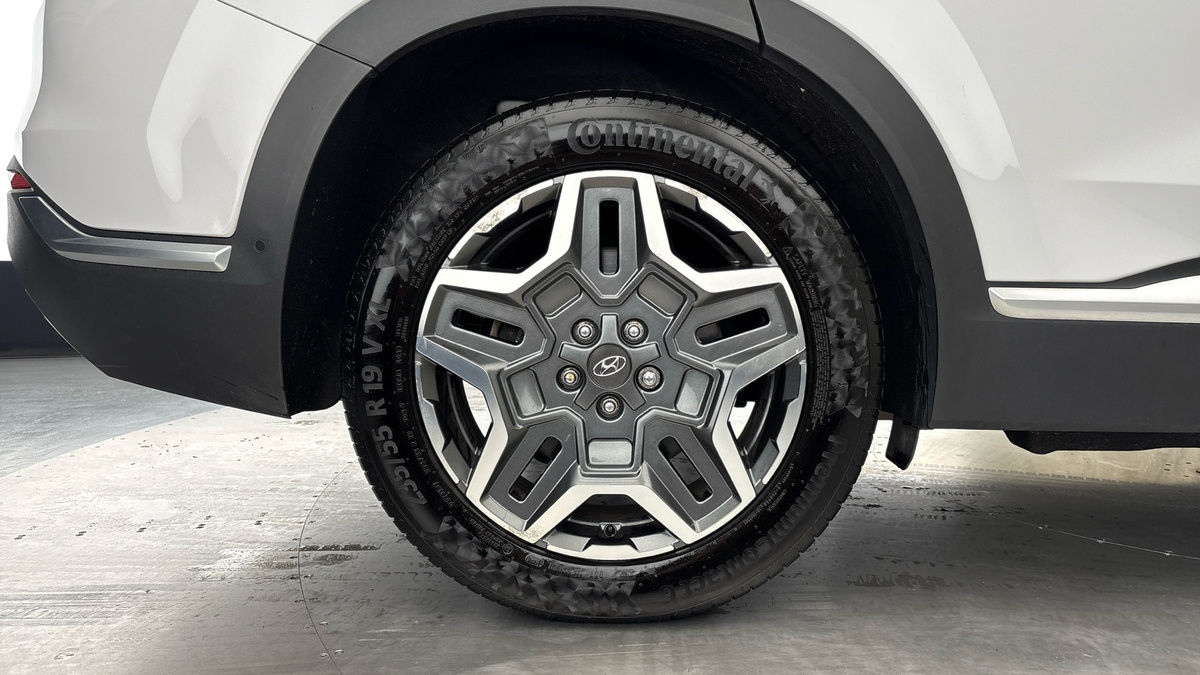 Hyundai Santa Fe Image 10