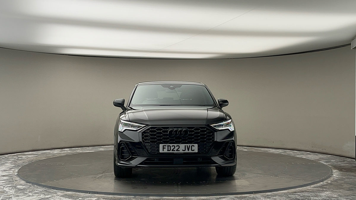 More views of Audi Q3