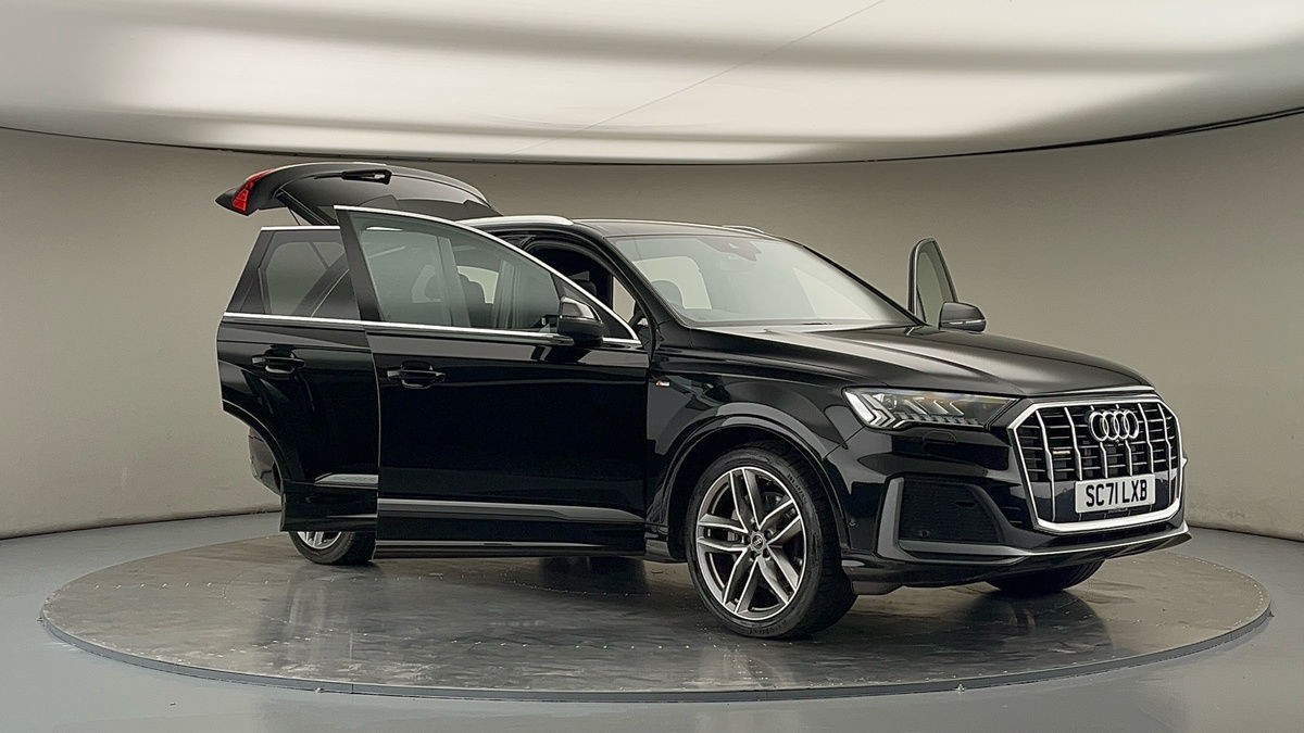 More views of Audi Q7