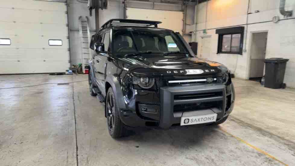 More views of Land Rover Defender 110