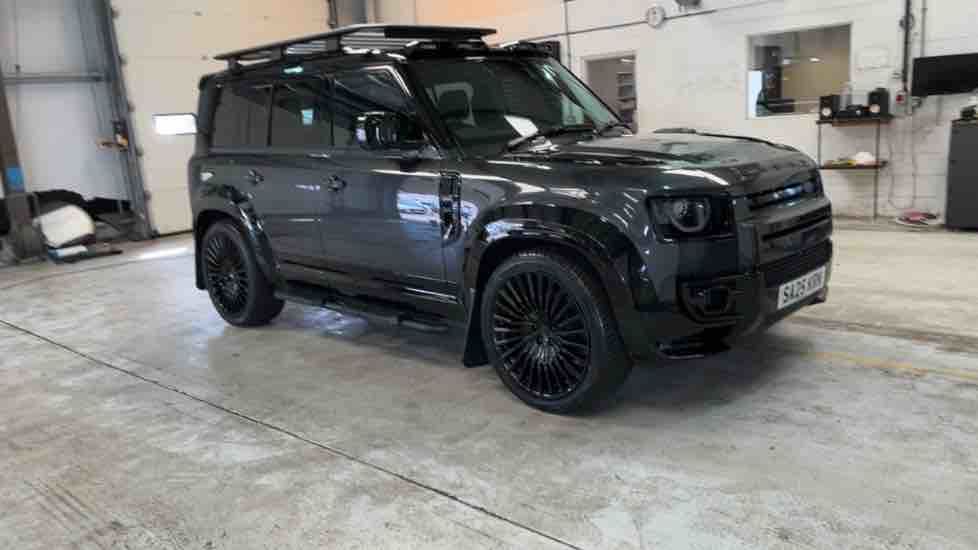 More views of Land Rover Defender 110