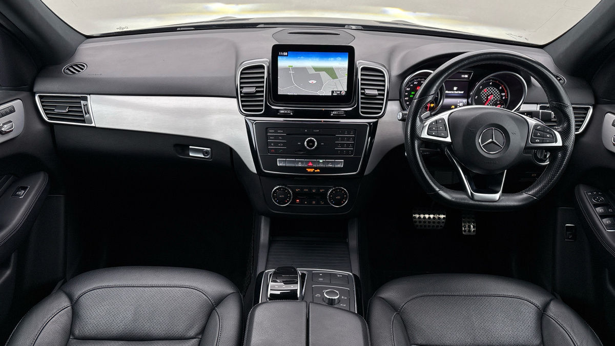 Mercedes-Benz GLE Image 12