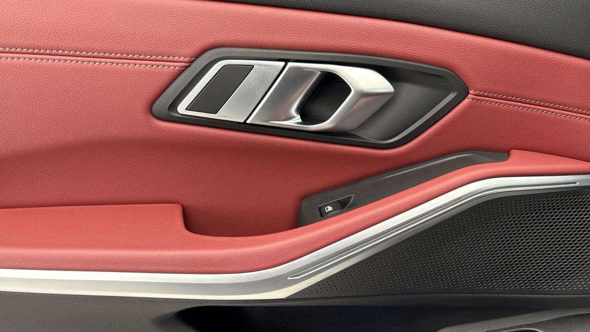 BMW 3 Series Image 19