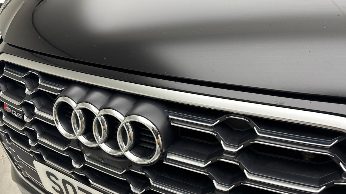 Audi SQ5 Image 24