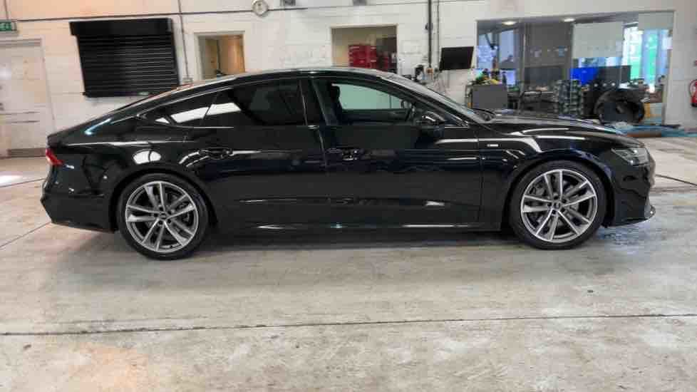More views of Audi A7