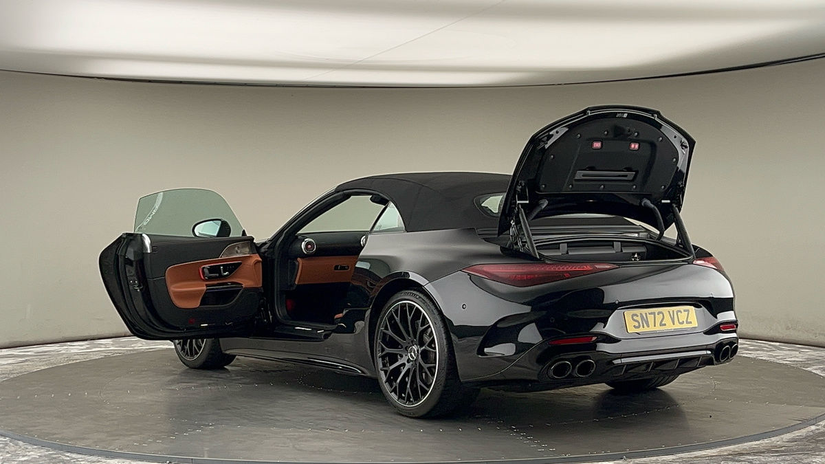 Mercedes-Benz SL Image 23