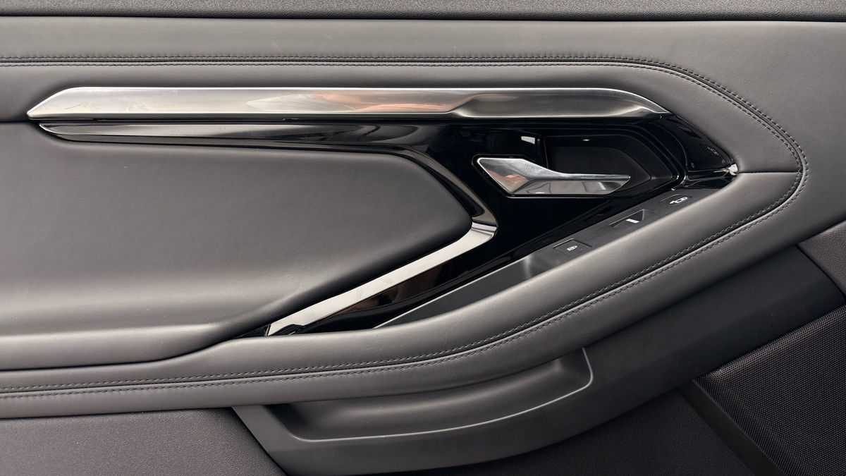 Land Rover Range Rover Evoque Image 19