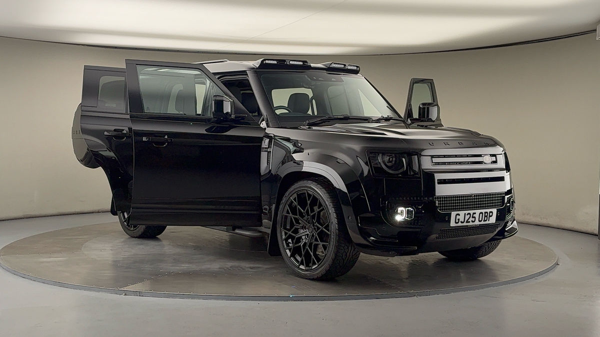 More views of Land Rover Defender 110