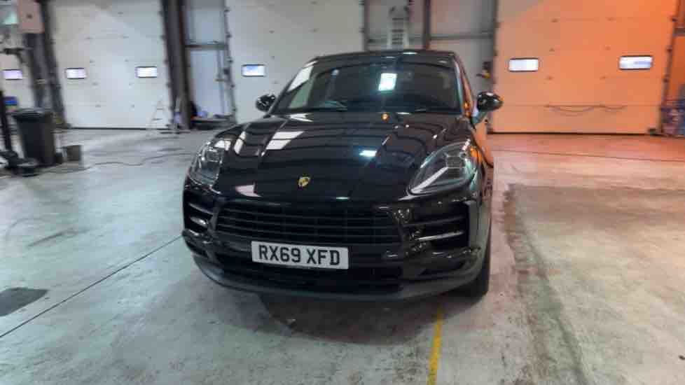More views of Porsche Macan