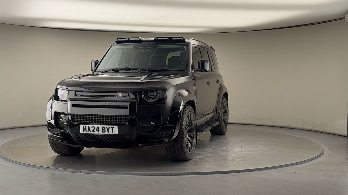 More views of Land Rover Defender 110