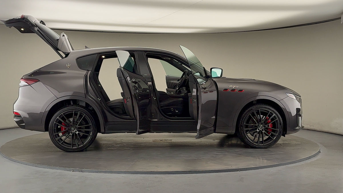 More views of Maserati Levante