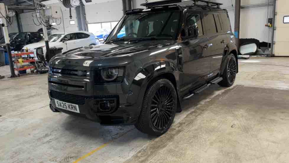 More views of Land Rover Defender 110