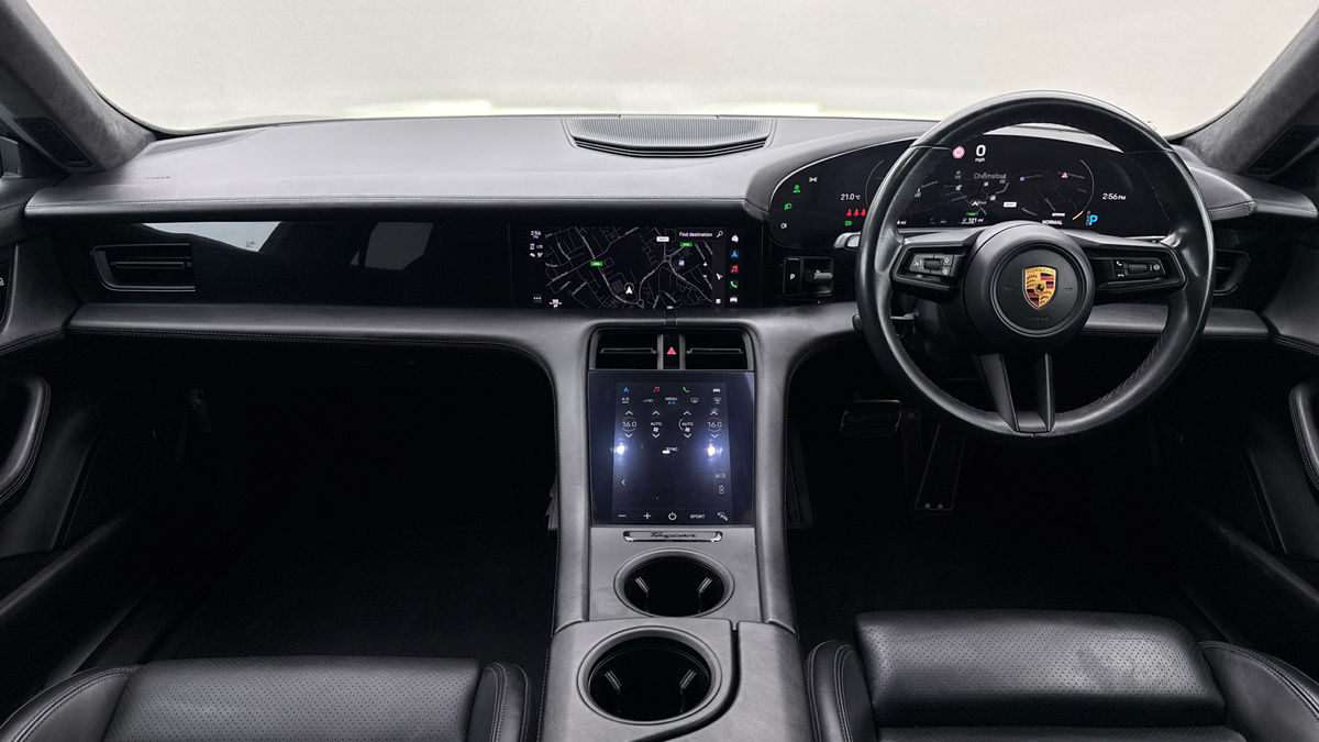 Porsche Taycan Image 5