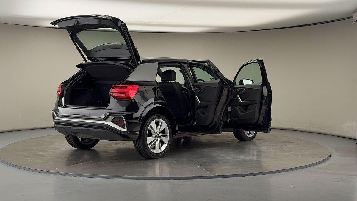 More views of Audi Q2