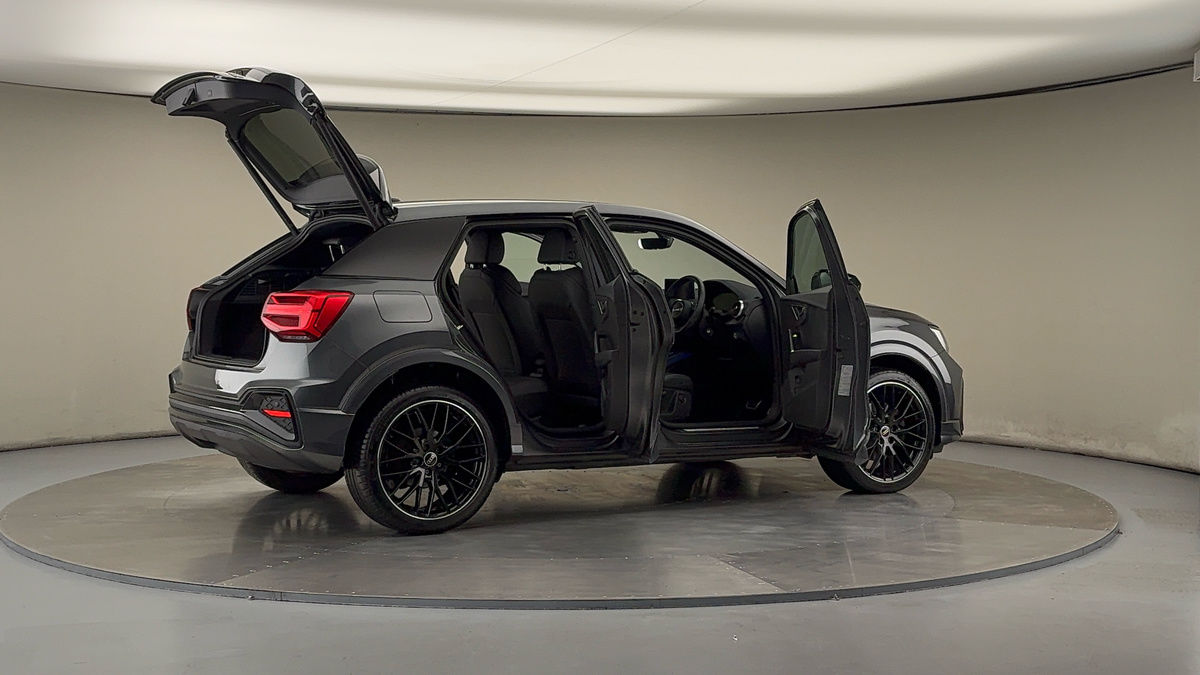 More views of Audi Q2
