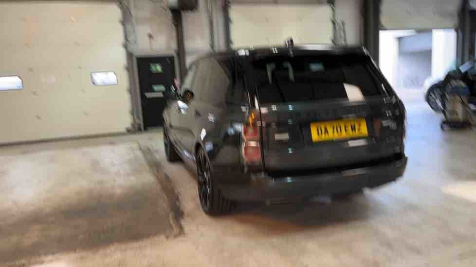 More views of Land Rover Range Rover