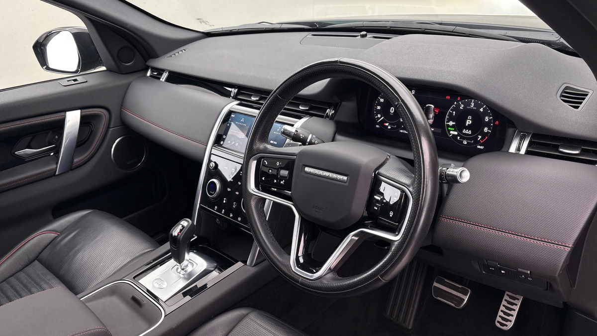 Land Rover Discovery Sport Image 5