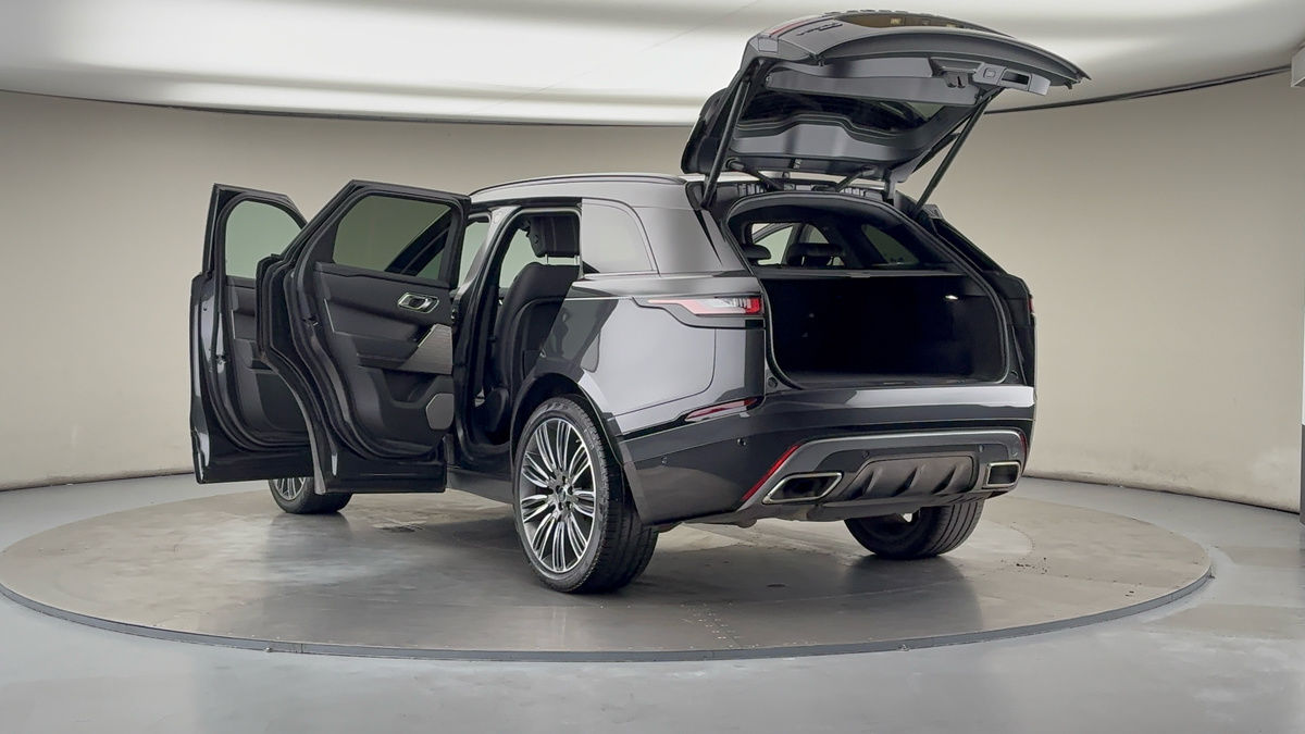 Land Rover Range Rover Velar Image 23