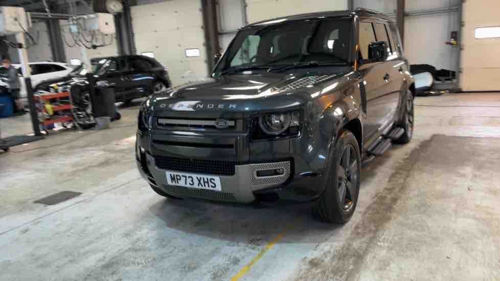 More views of Land Rover Defender 110