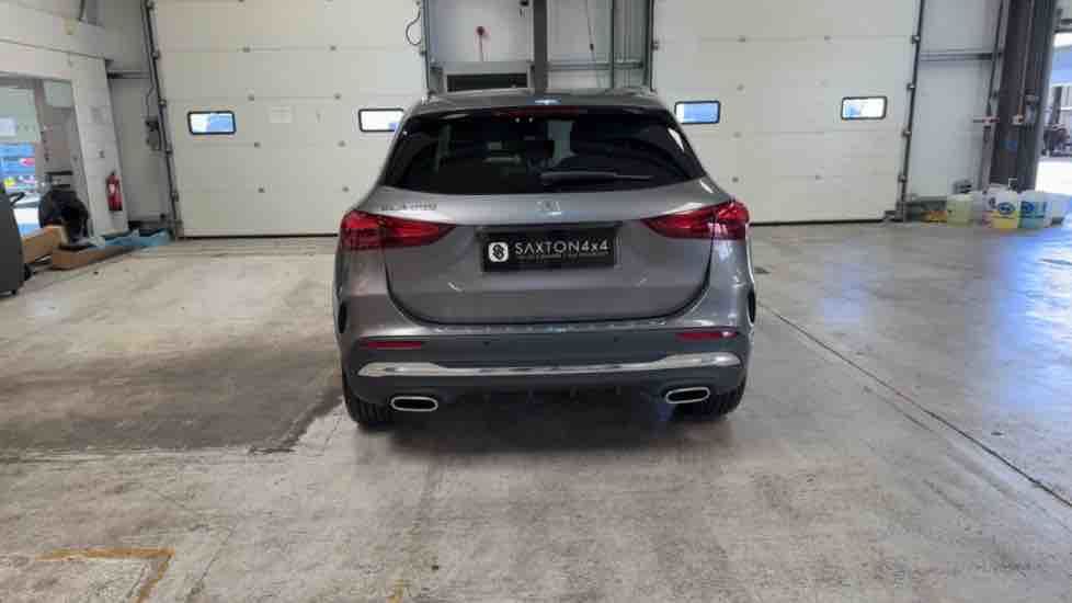 More views of Mercedes-Benz GLA