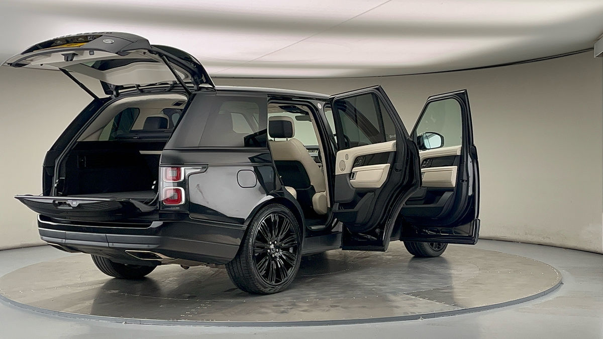 More views of Land Rover Range Rover