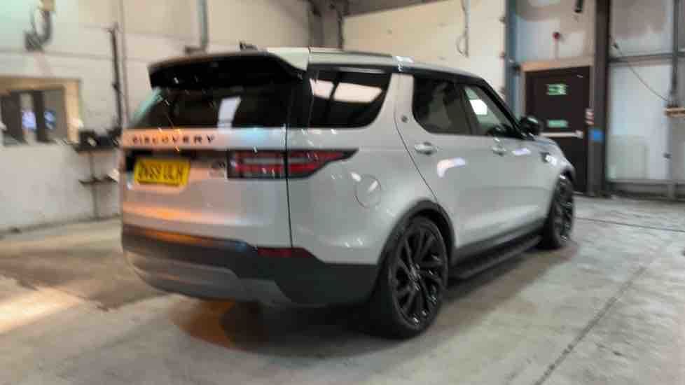 More views of Land Rover Discovery