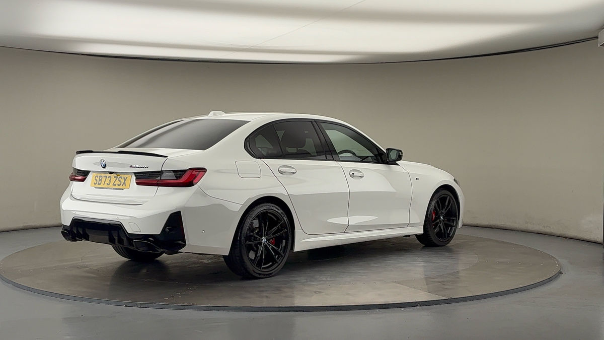 BMW 3 Series Image 21