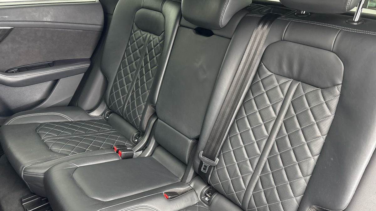 Audi Q8 Image 8