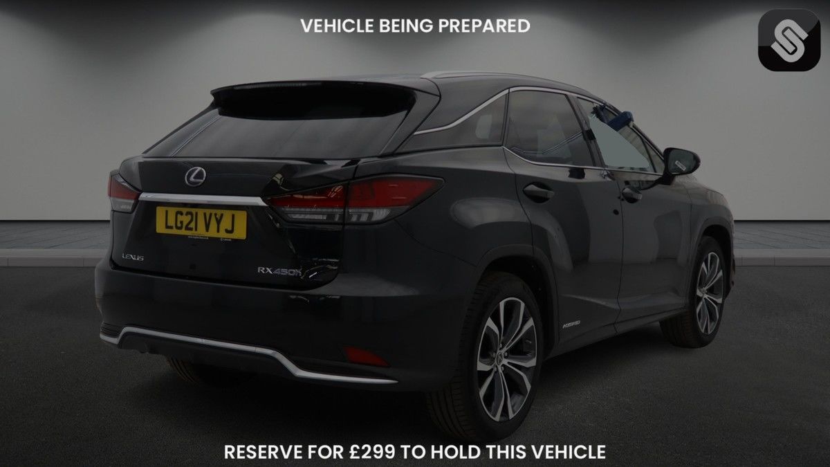 Lexus RX Image 4