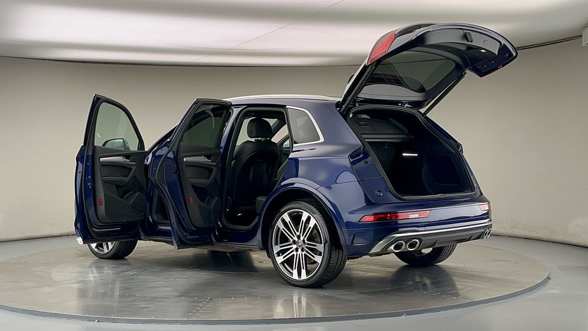 More views of Audi SQ5