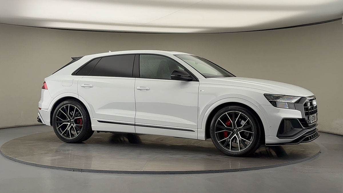 More views of Audi Q8