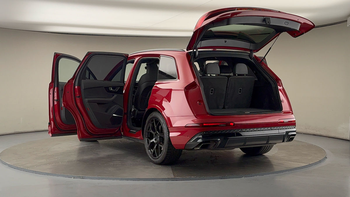 Audi Q7 Image 23