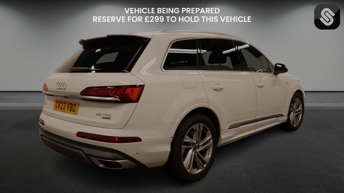 Audi Q7 Image 4