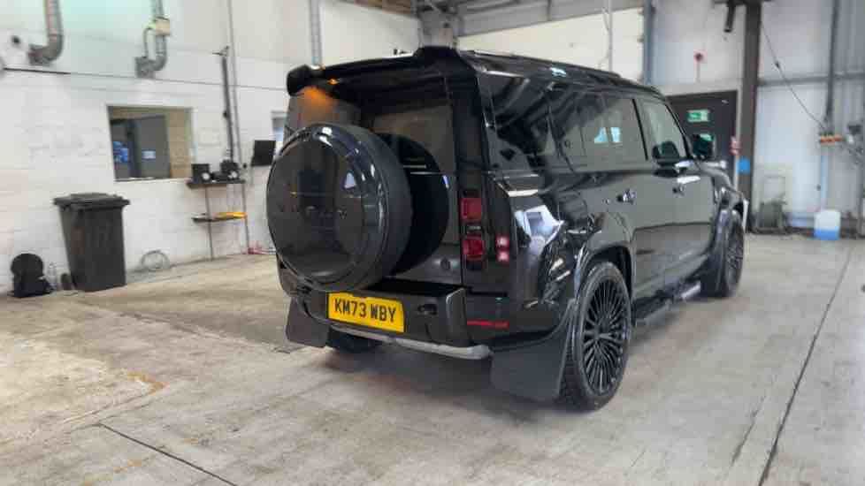 More views of Land Rover Defender 110