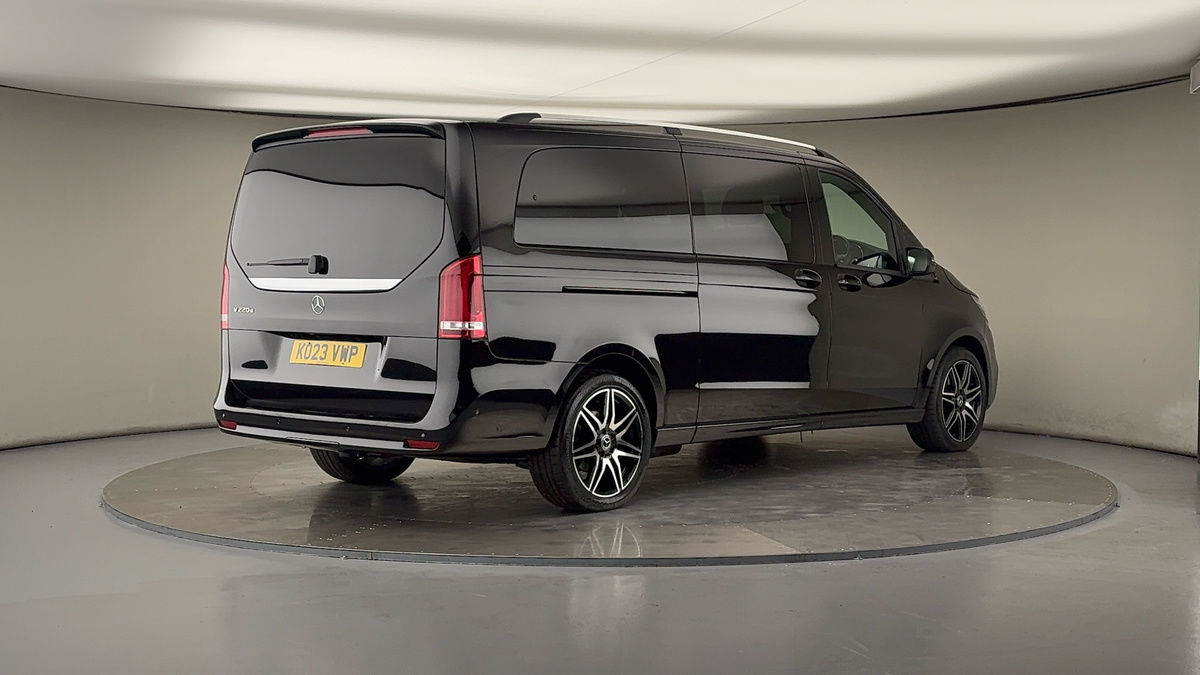 Mercedes-Benz V Class Image 21