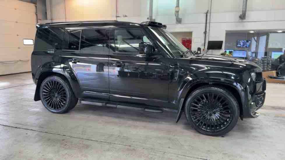 More views of Land Rover Defender 110