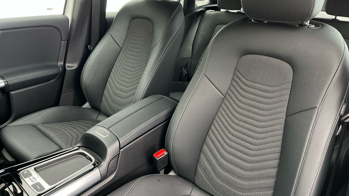 Mercedes-Benz GLA Image 7