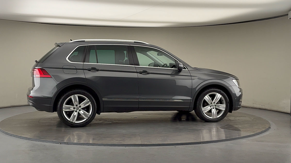 More views of Volkswagen Tiguan