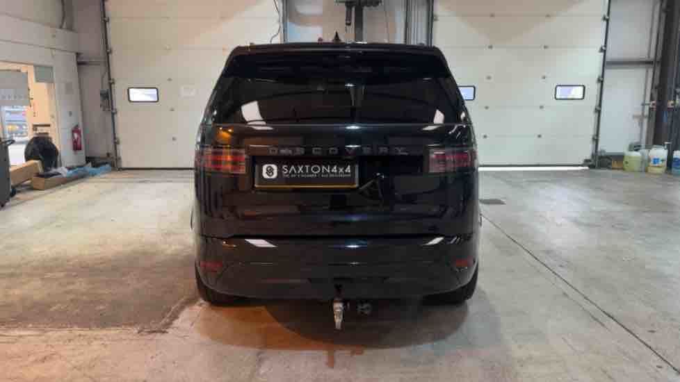 More views of Land Rover Discovery