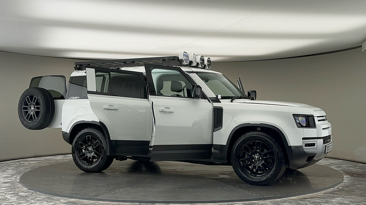 More views of Land Rover Defender 110