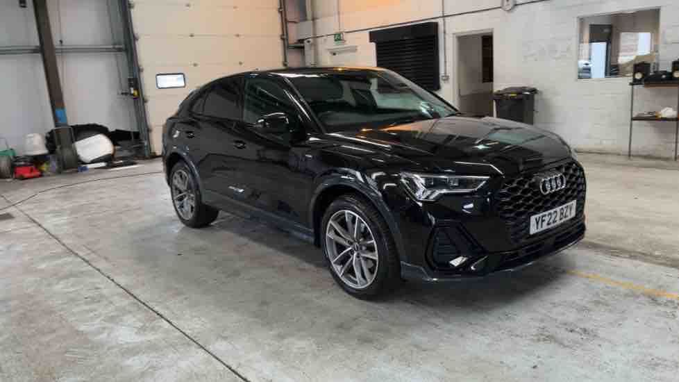 More views of Audi Q3