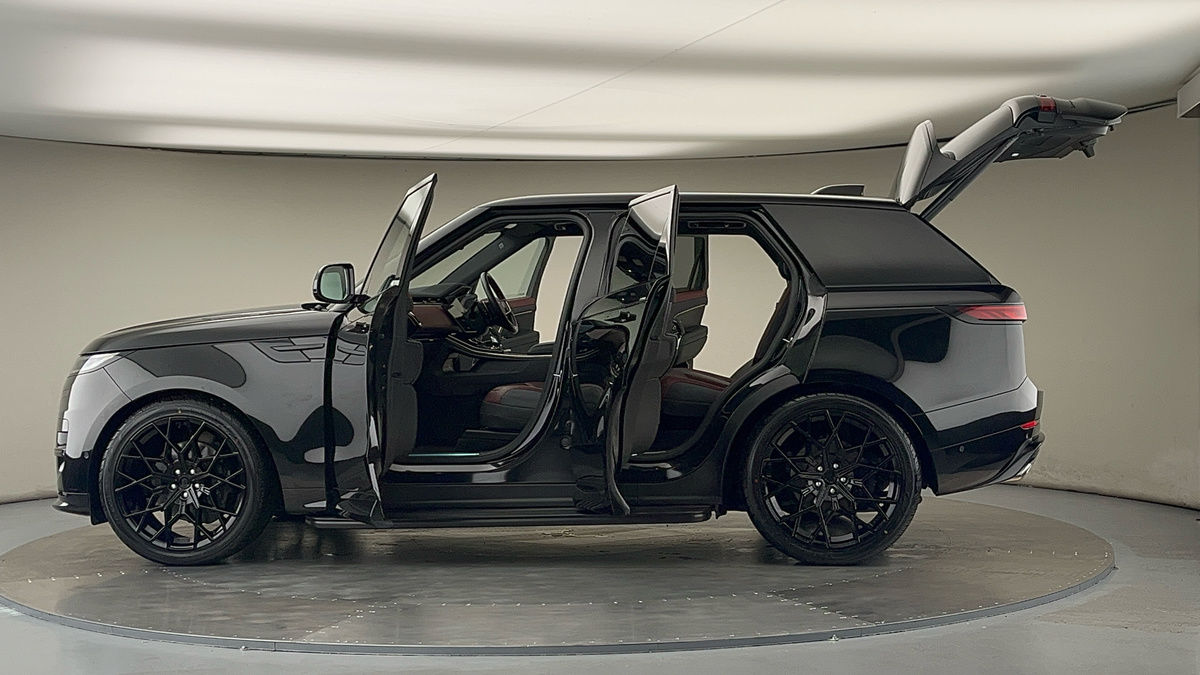 More views of Land Rover Range Rover Sport