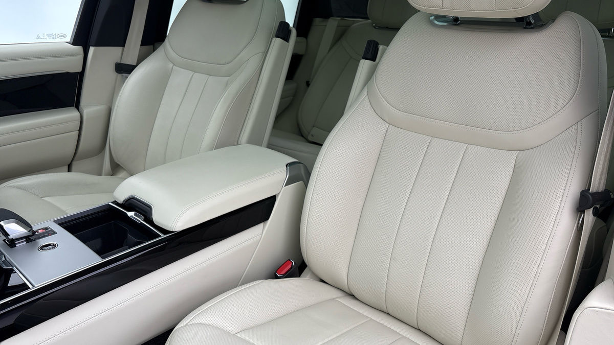 Land Rover Range Rover Image 7