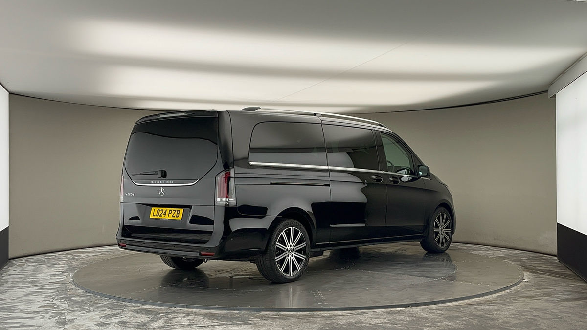 Mercedes-Benz V Class Image 21