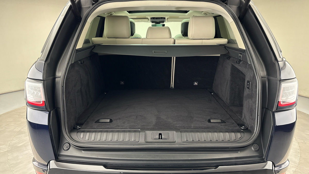 Land Rover Range Rover Sport Image 11