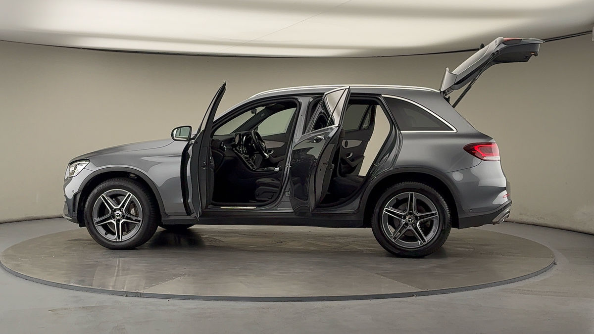 More views of Mercedes-Benz GLC